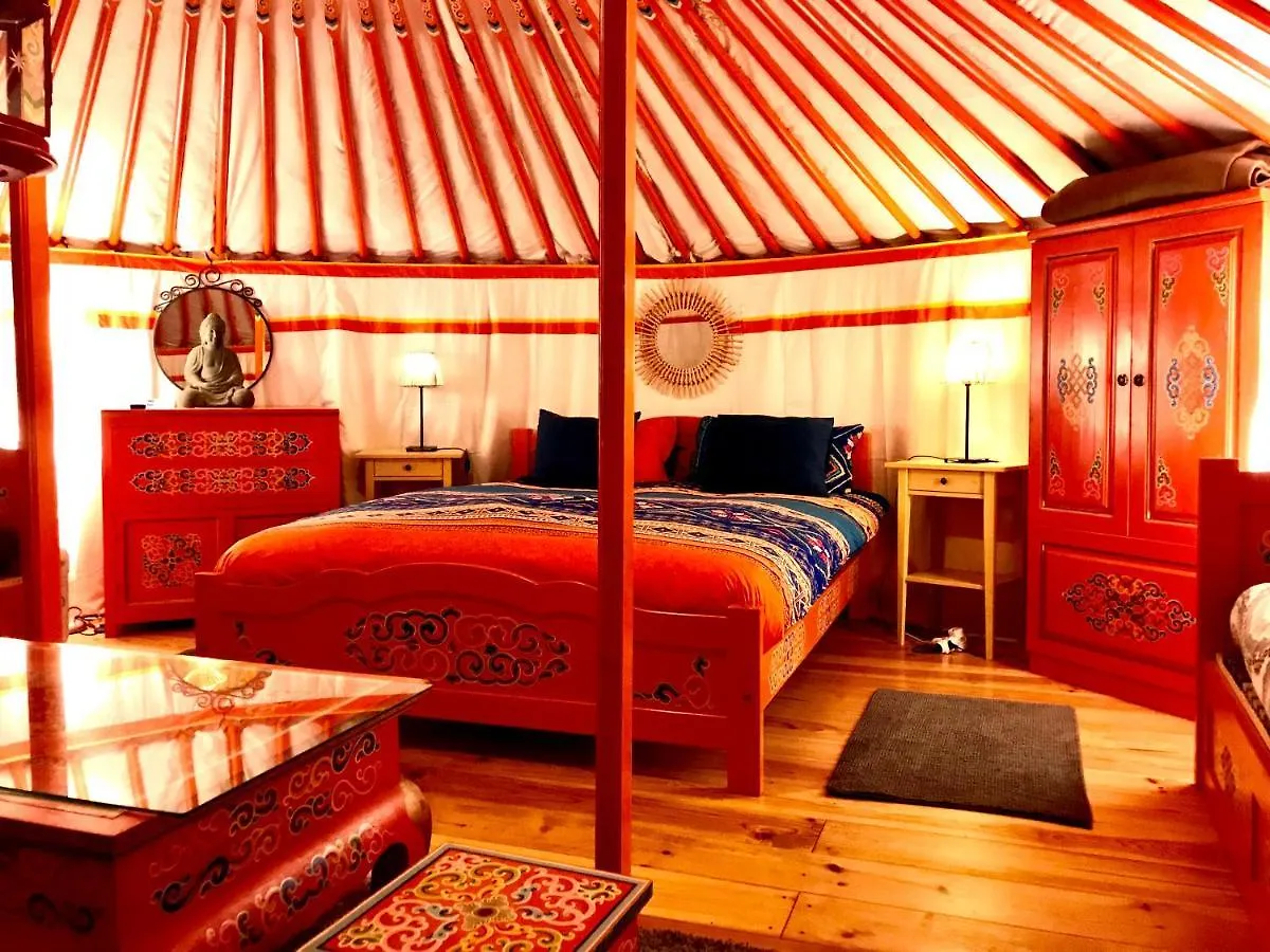 Eco Yourte Les Airelles Saint-Antheme Luxury tent